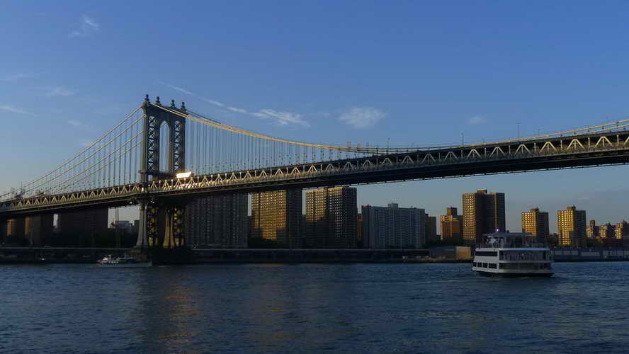 NYC_2015-06-21 19-43-50_P1110390